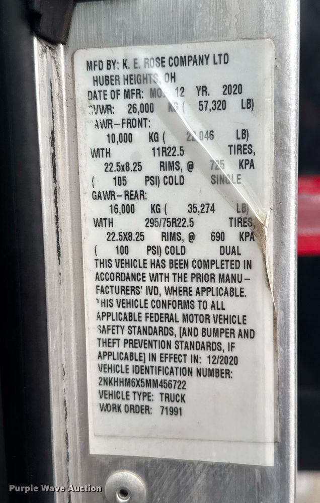 image for item DO0800 2021 Kenworth T270 flatbed truck