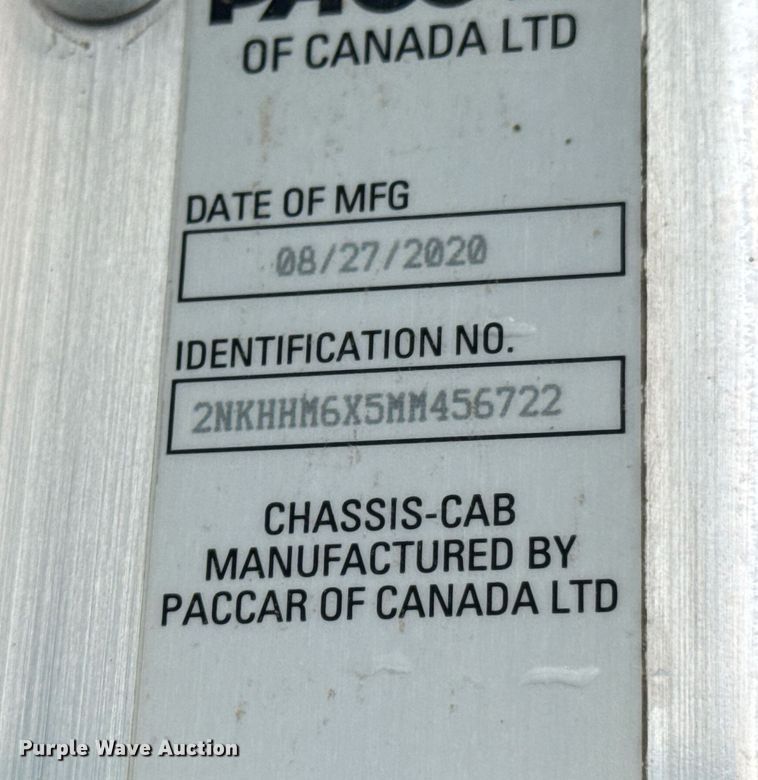 image for item DO0800 2021 Kenworth T270 flatbed truck