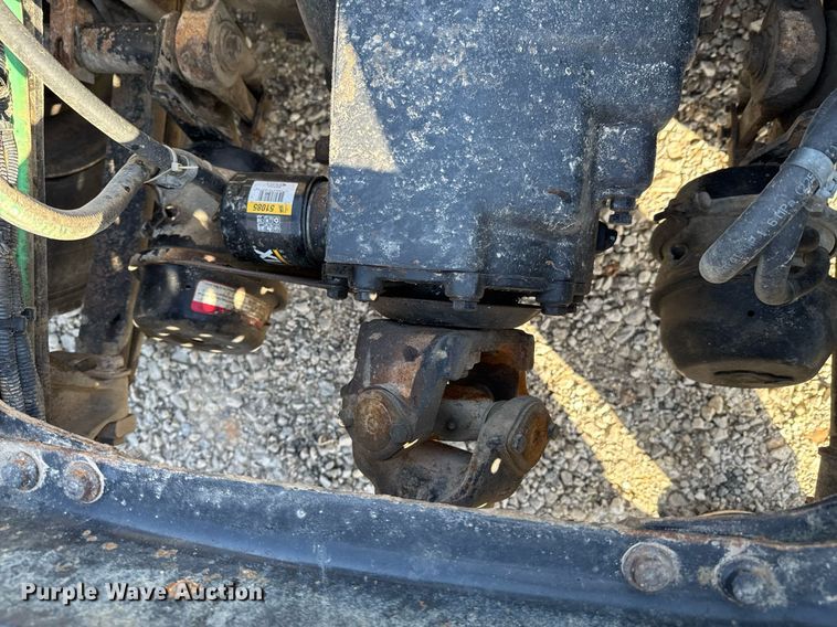 image for item DO0866 2007 Freightliner FLD120 semi truck