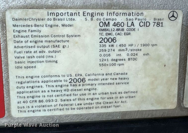 image for item DO0866 2007 Freightliner FLD120 semi truck