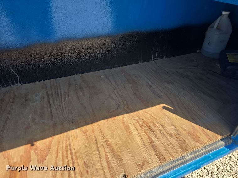 image for item DO7902 2000 International 4700 flatbed truck