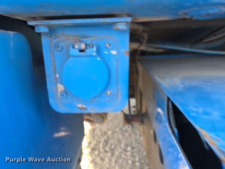 image for item DP6324 2000 International 4700 flatbed truck