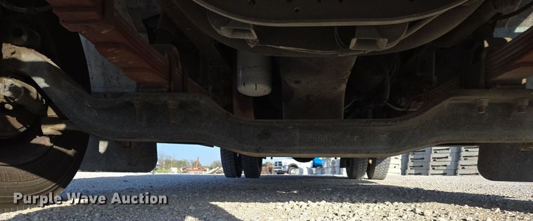 image for item DP6324 2000 International 4700 flatbed truck