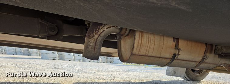 image for item DP6324 2000 International 4700 flatbed truck