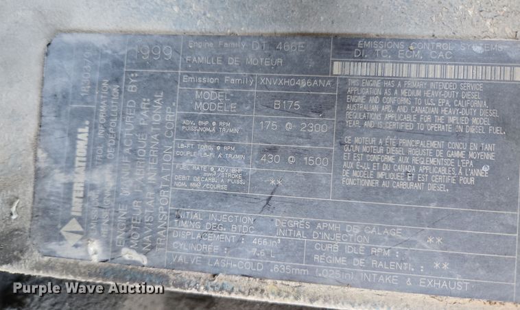 image for item DP6324 2000 International 4700 flatbed truck