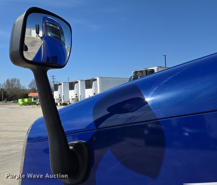 image for item DP6325 2018 Freightliner Cascadia Evolution semi truck