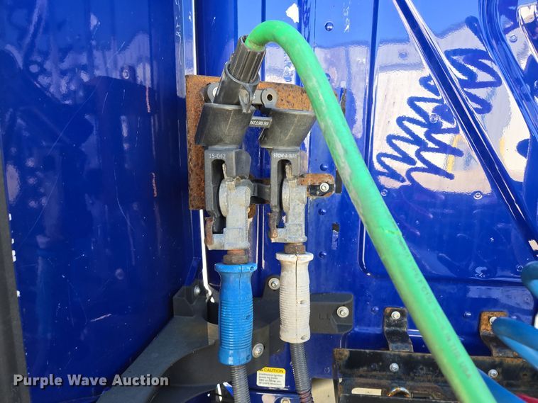 image for item DP6325 2018 Freightliner Cascadia Evolution semi truck