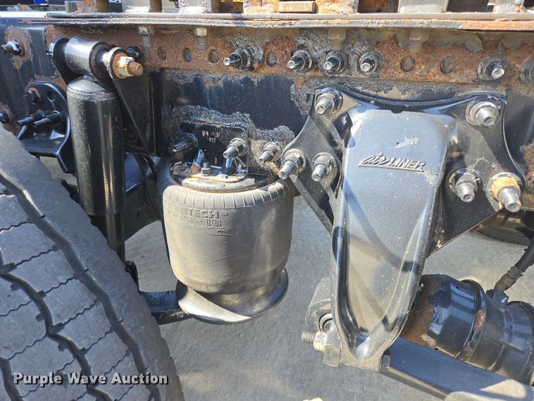 image for item DP6325 2018 Freightliner Cascadia Evolution semi truck