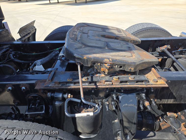 image for item DP6325 2018 Freightliner Cascadia Evolution semi truck