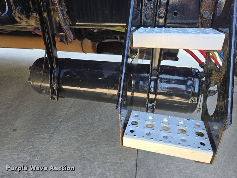 image for item DP6325 2018 Freightliner Cascadia Evolution semi truck