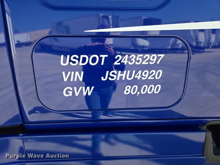 image for item DP6325 2018 Freightliner Cascadia Evolution semi truck