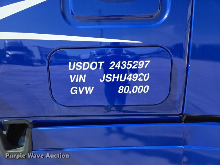 image for item DP6325 2018 Freightliner Cascadia Evolution semi truck