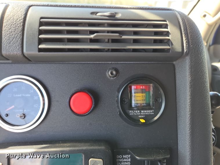 image for item DP6325 2018 Freightliner Cascadia Evolution semi truck