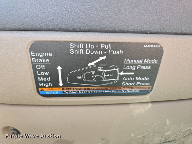 image for item DP6325 2018 Freightliner Cascadia Evolution semi truck