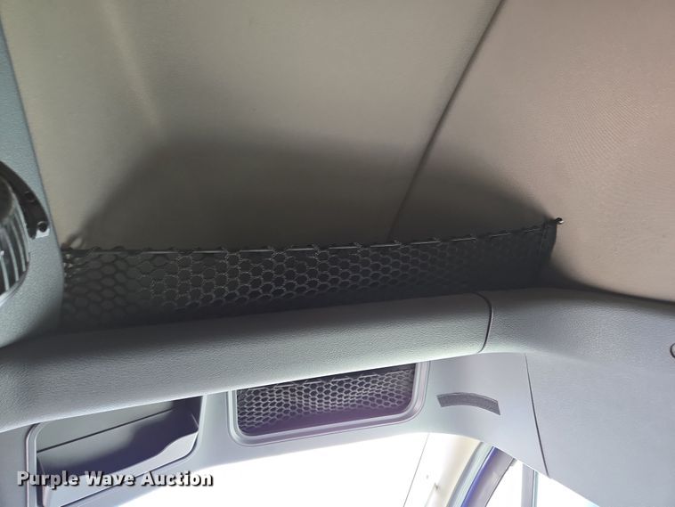 image for item DP6325 2018 Freightliner Cascadia Evolution semi truck