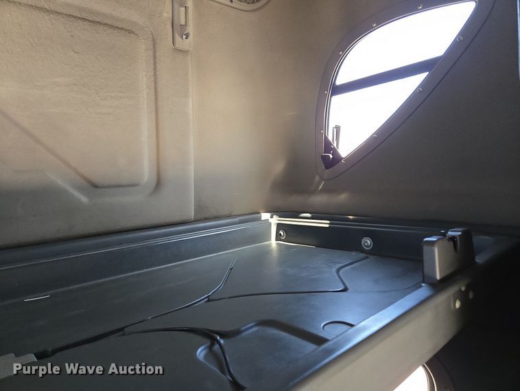 image for item DP6325 2018 Freightliner Cascadia Evolution semi truck