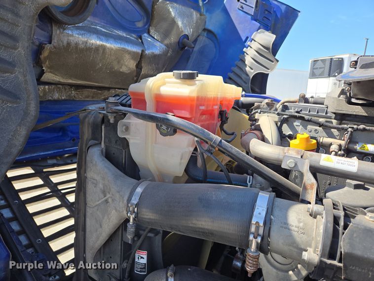 image for item DP6325 2018 Freightliner Cascadia Evolution semi truck