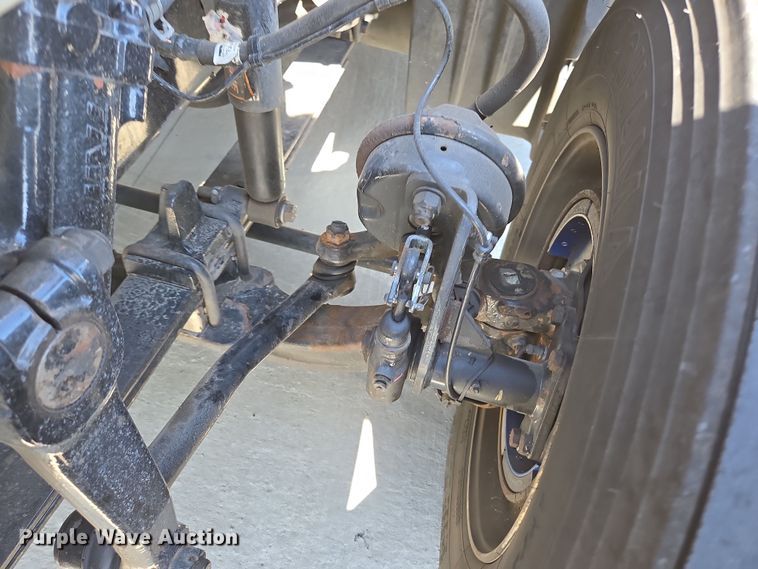 image for item DP6325 2018 Freightliner Cascadia Evolution semi truck