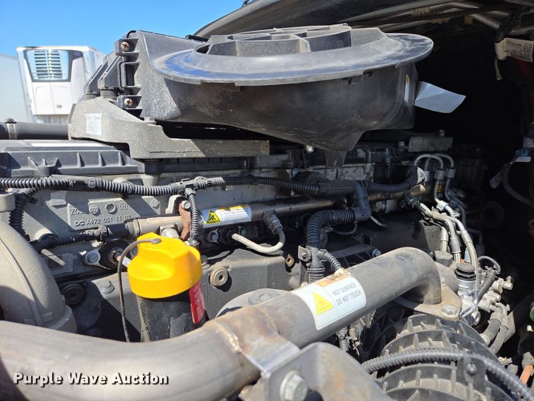 image for item DP6325 2018 Freightliner Cascadia Evolution semi truck