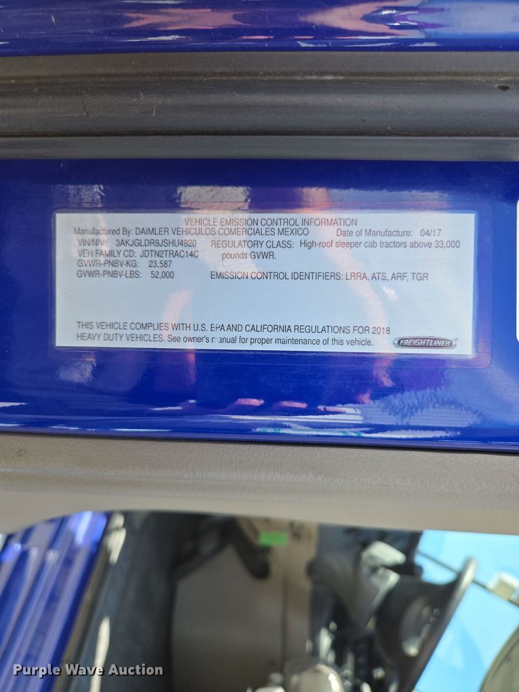 image for item DP6325 2018 Freightliner Cascadia Evolution semi truck