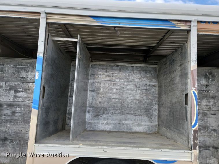 image for item DP6327 1999 International 4700 delivery truck