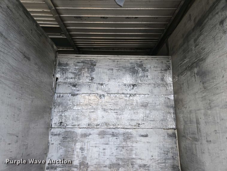 image for item DP6327 1999 International 4700 delivery truck