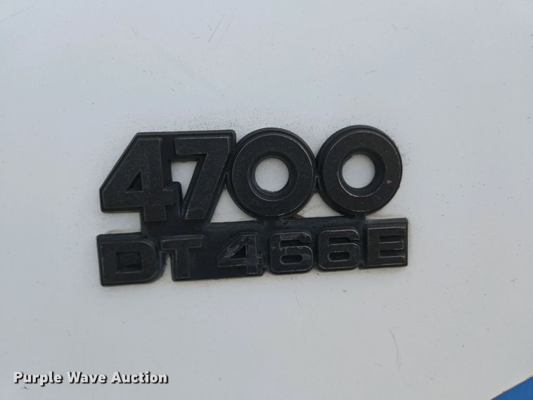 image for item DP6327 1999 International 4700 delivery truck