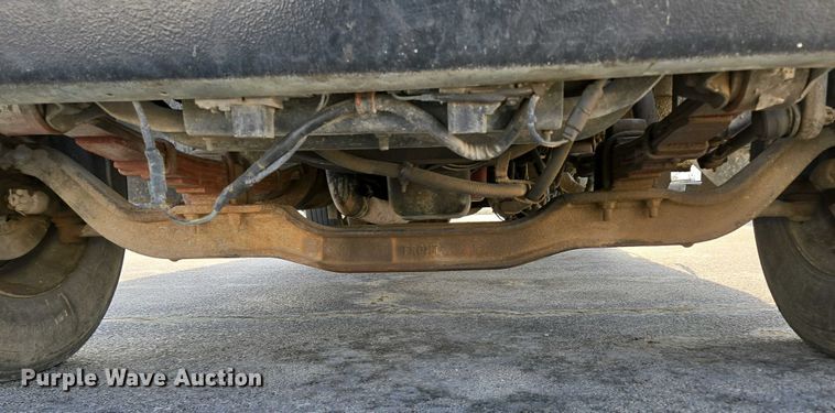 image for item DP6327 1999 International 4700 delivery truck