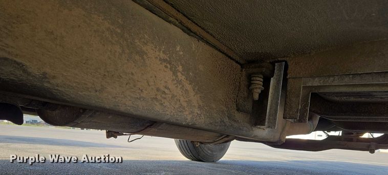 image for item DP6327 1999 International 4700 delivery truck