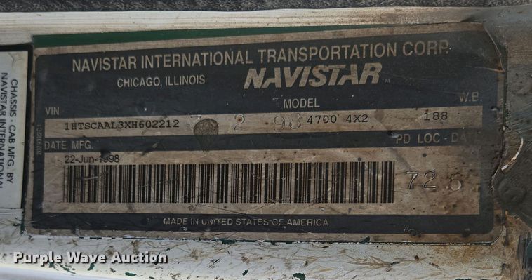 image for item DP6327 1999 International 4700 delivery truck