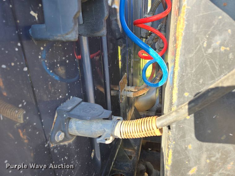 image for item DP6330 1994 International 8200 semi truck