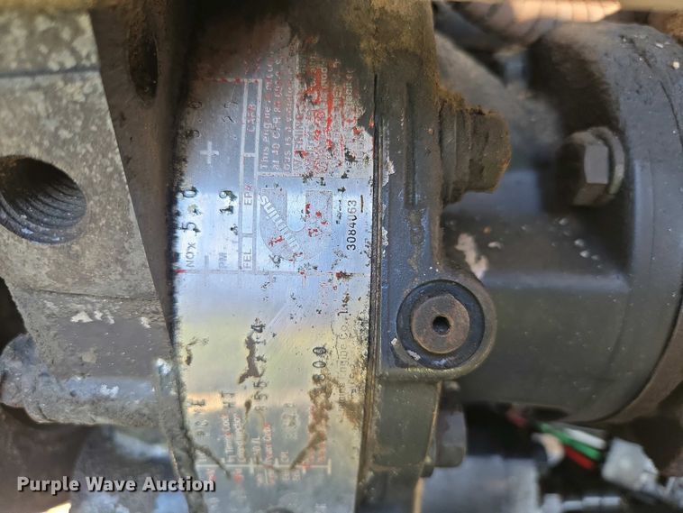 image for item DP6330 1994 International 8200 semi truck