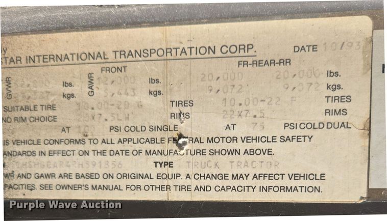 image for item DP6330 1994 International 8200 semi truck