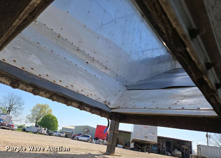 image for item DP6339 2004 Timpte Super Hopper grain trailer