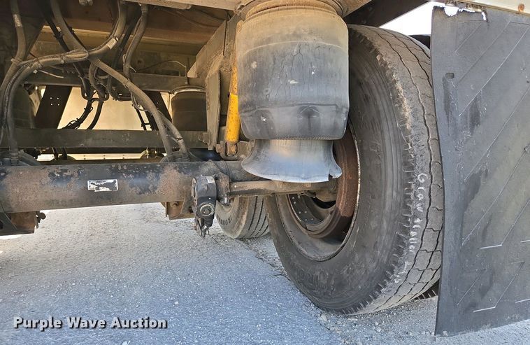 image for item DP6339 2004 Timpte Super Hopper grain trailer