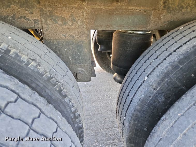 image for item DP6339 2004 Timpte Super Hopper grain trailer