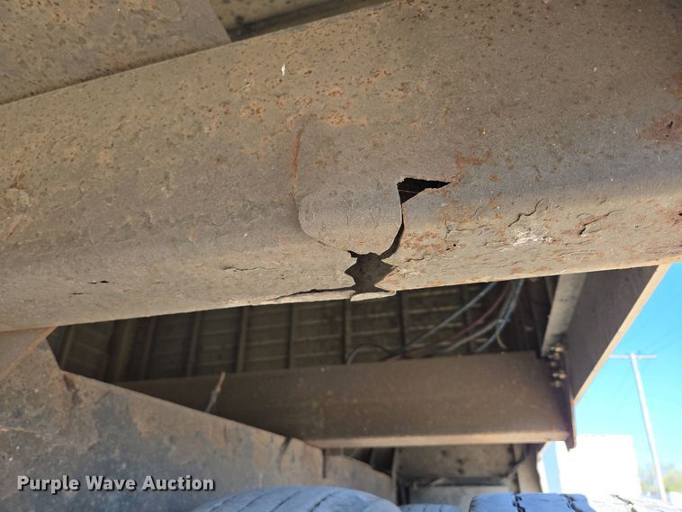 image for item DP6339 2004 Timpte Super Hopper grain trailer