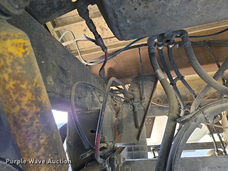 image for item DP6339 2004 Timpte Super Hopper grain trailer