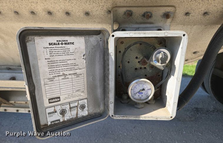 image for item DP6339 2004 Timpte Super Hopper grain trailer