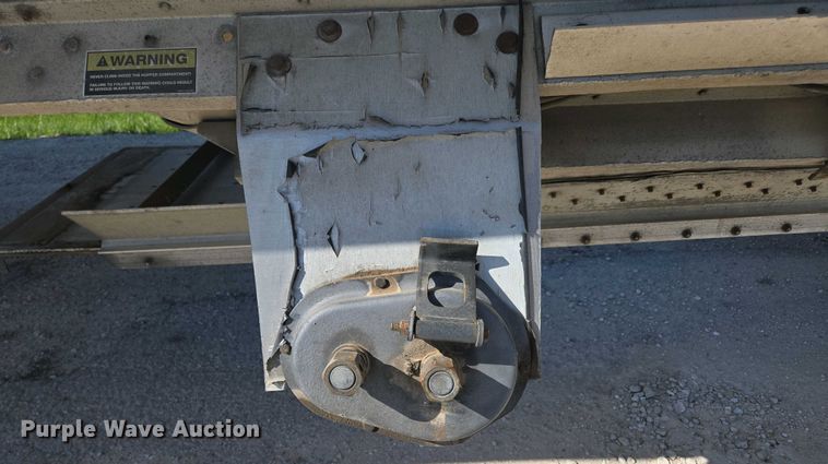 image for item DP6339 2004 Timpte Super Hopper grain trailer