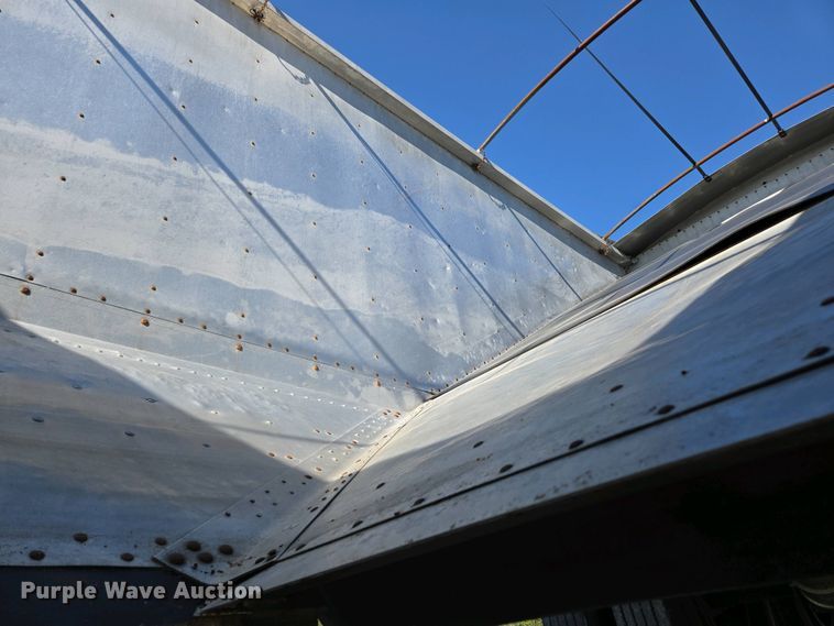 image for item DP6339 2004 Timpte Super Hopper grain trailer