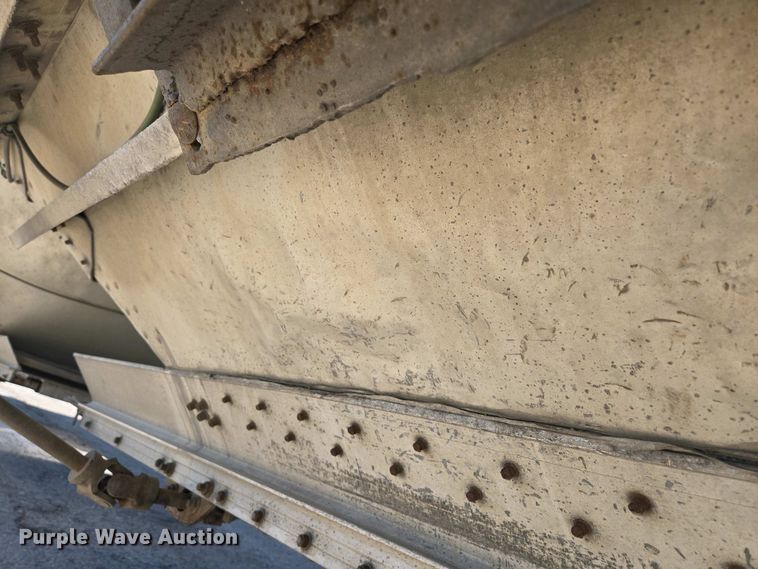 image for item DP6339 2004 Timpte Super Hopper grain trailer