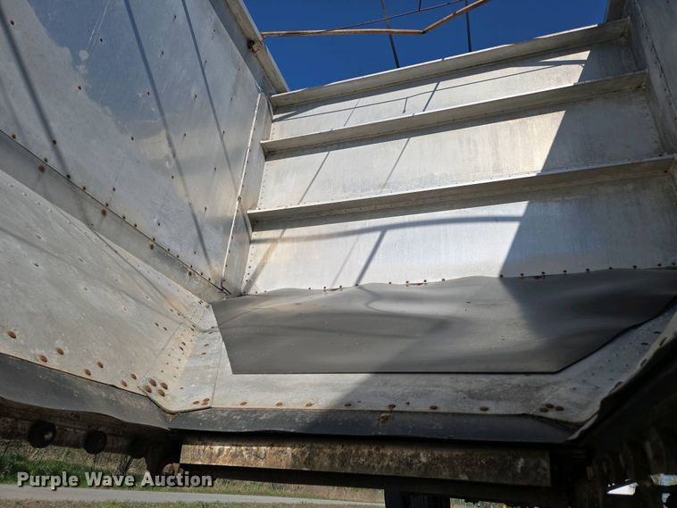 image for item DP6339 2004 Timpte Super Hopper grain trailer