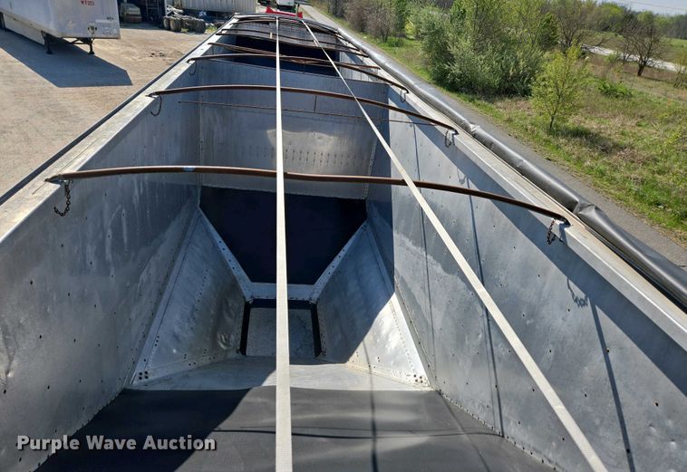 image for item DP6339 2004 Timpte Super Hopper grain trailer