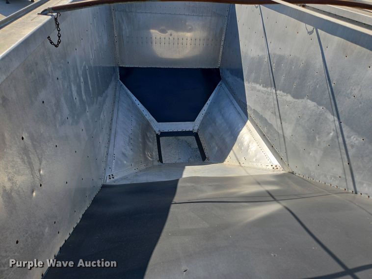 image for item DP6339 2004 Timpte Super Hopper grain trailer