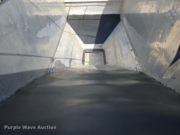 image for item DP6339 2004 Timpte Super Hopper grain trailer