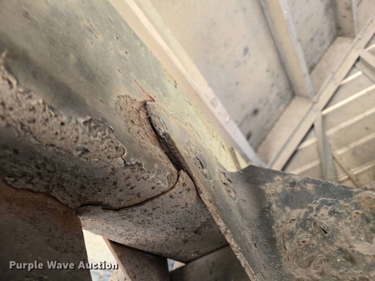 image for item DP6339 2004 Timpte Super Hopper grain trailer