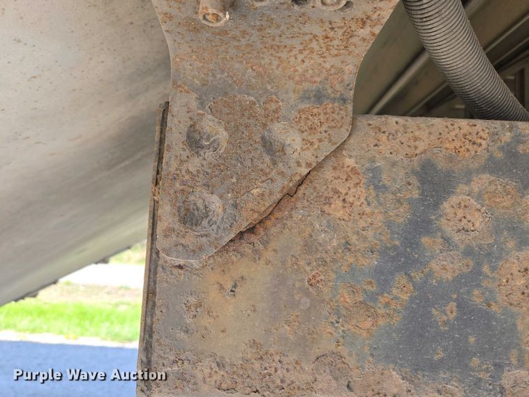 image for item DP6339 2004 Timpte Super Hopper grain trailer