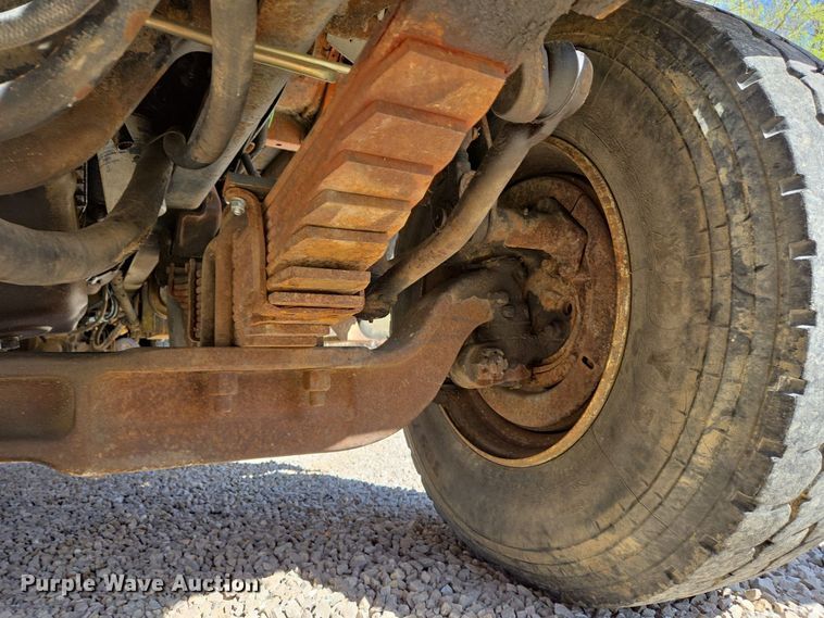 image for item DS5377 1991 Ford L9000 flatbed truck