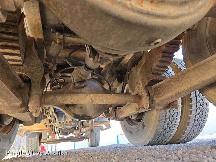 image for item DS5377 1991 Ford L9000 flatbed truck